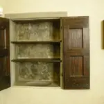 Guarda-roupa de cimento: vantagens, limites e como planejar