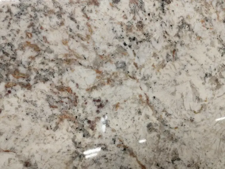 Granito ou mármore na cozinha: como escolher a pedra da bancada